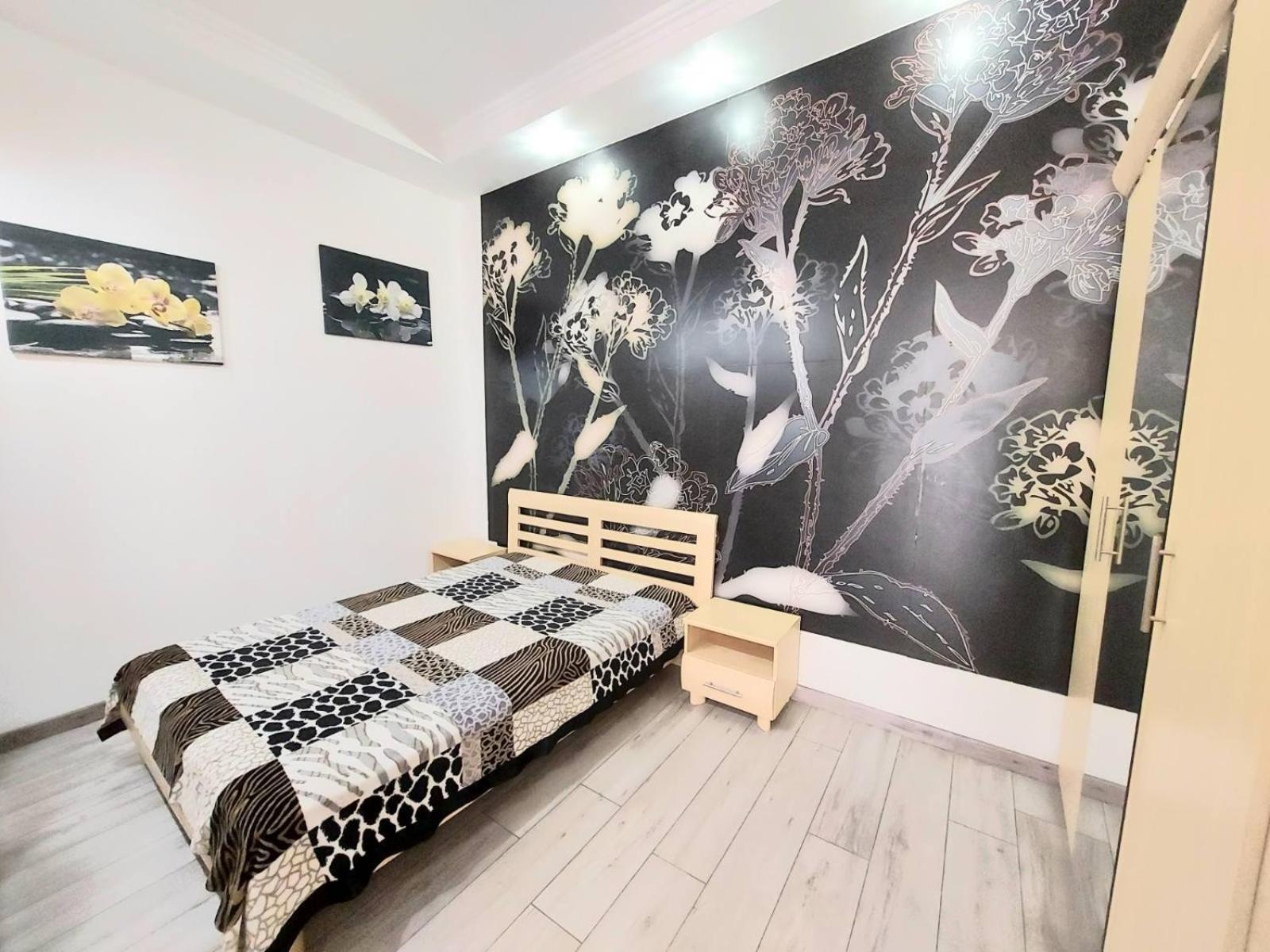 2 Rooms Central Anna Apartment Lviv Exterior photo