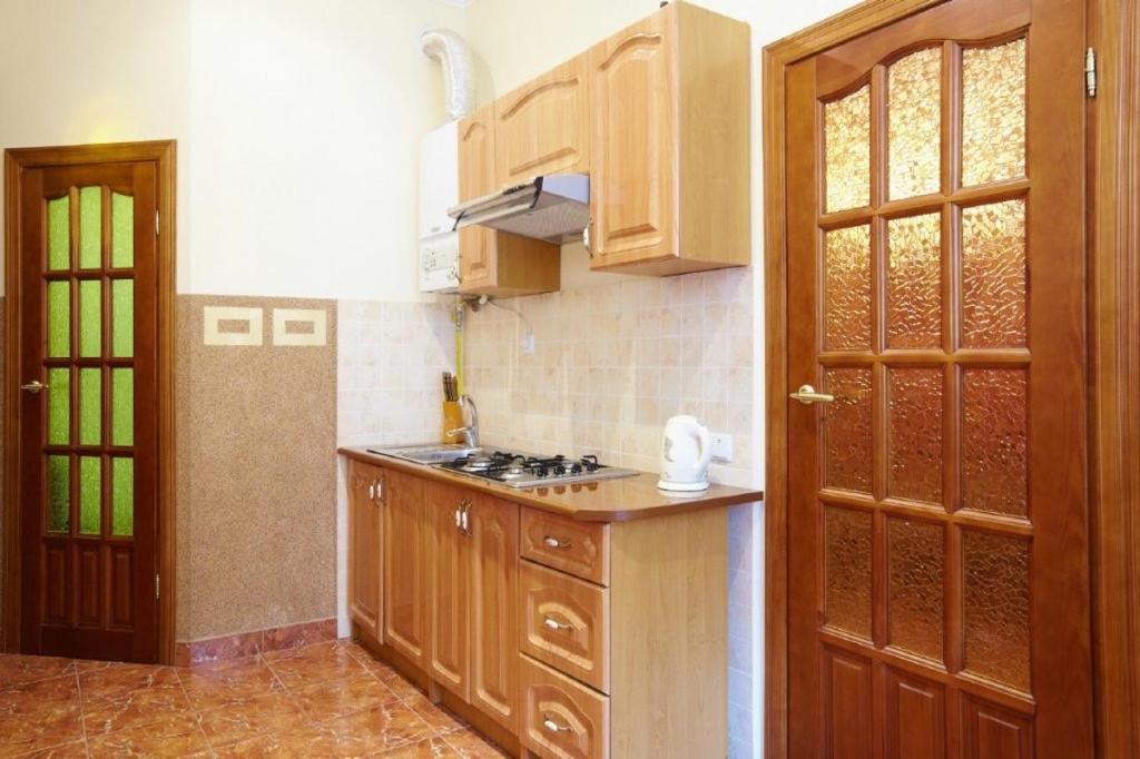2 Rooms Central Anna Apartment Lviv Exterior photo